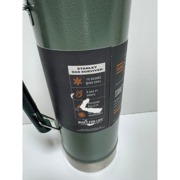 Stanley Classic Legendary Vacuum Bottle 1.5 Quart 1.4 L Green Thermos Sz L New - Picture 5 of 8